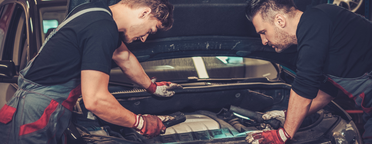 Technicians beforing a car service - Car Servicing Westcliff on Sea | Same day car servicing for Westcliff, Southend and Leigh at Inverness Garage
